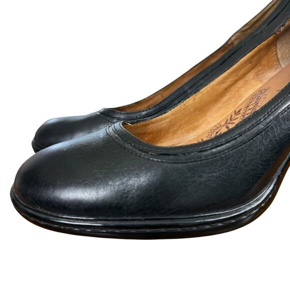 Sofft Womens Solid Black Round Toe Leather Slip On Pumps High Heels sz 9 M - Picture 8 of 16